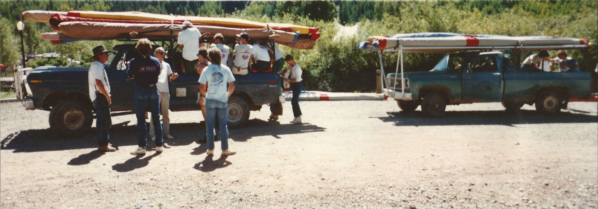 Loading up on Bumbo's F250 lets go flying 1989.